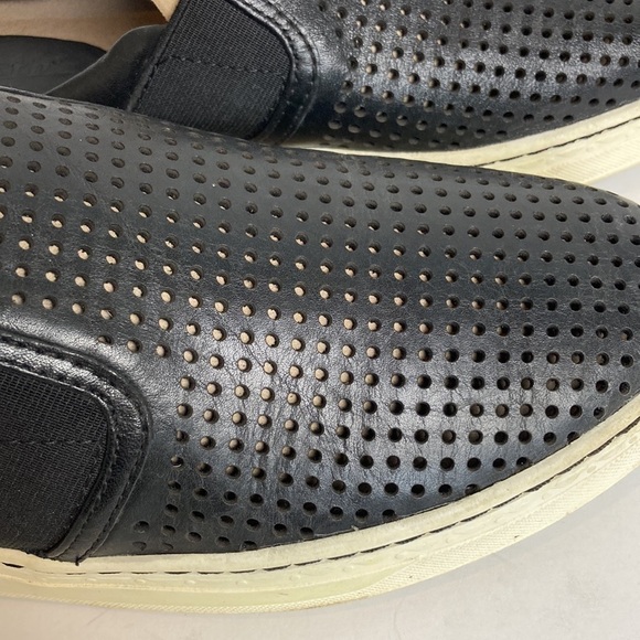 EARTH Zest Black Leather Slip-On Perforated Slides Size 9 Comfort Walking Summer - Picture 6 of 16